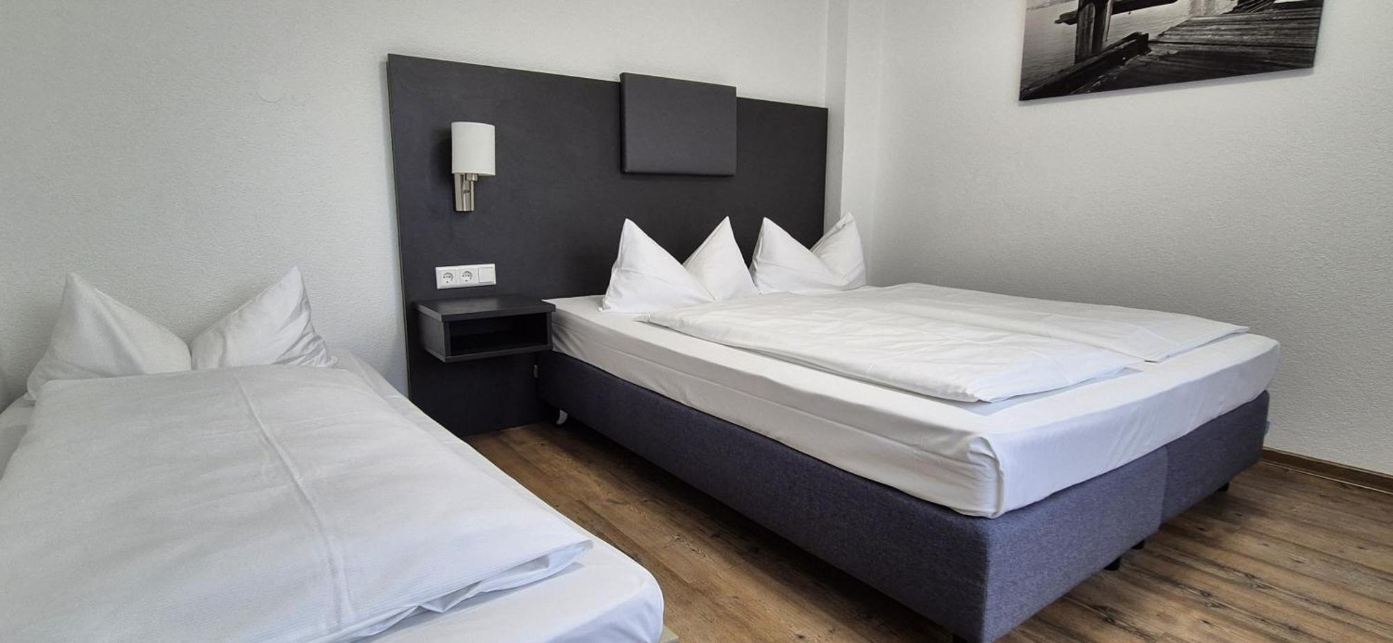 Melvi Hotel Goeppingen Luaran gambar