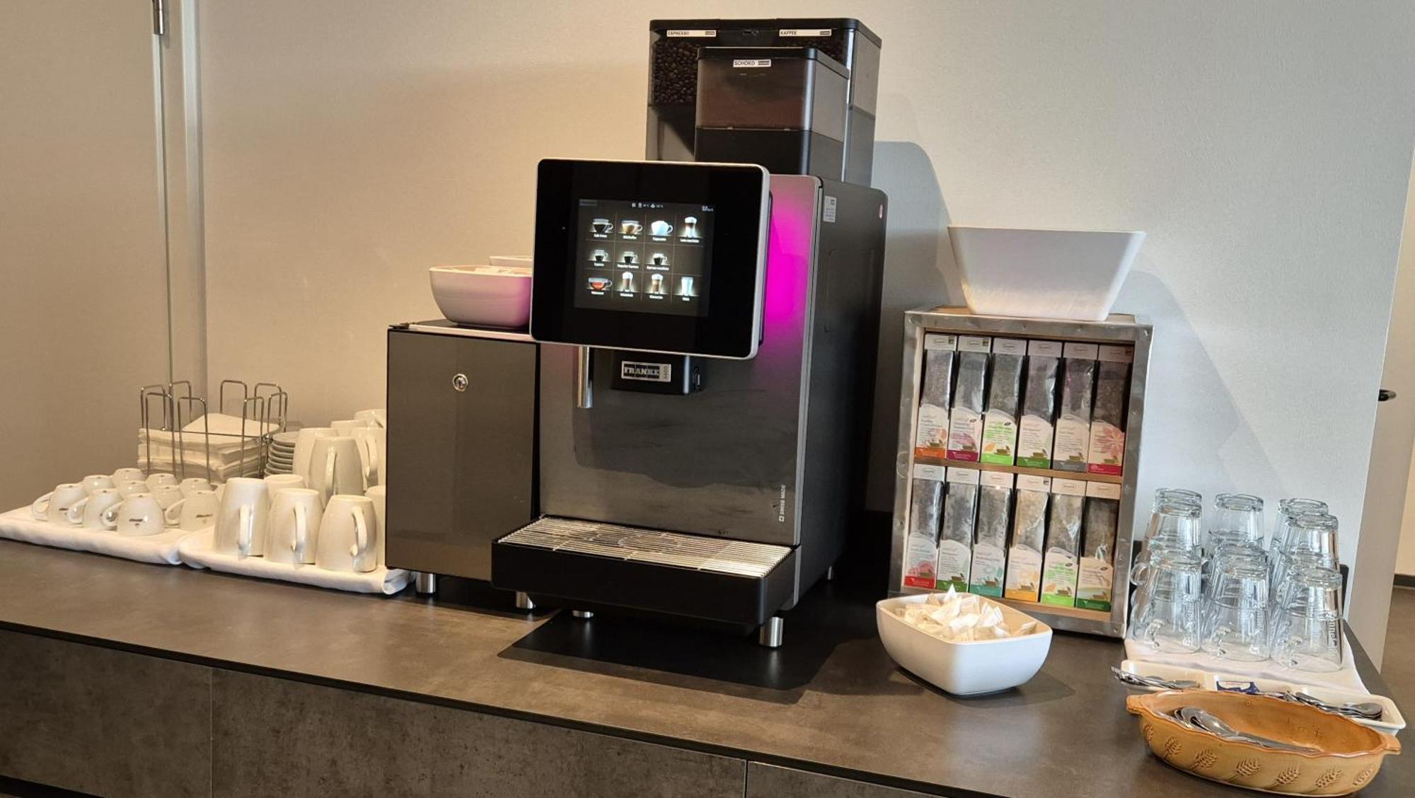 Melvi Hotel Goeppingen Luaran gambar