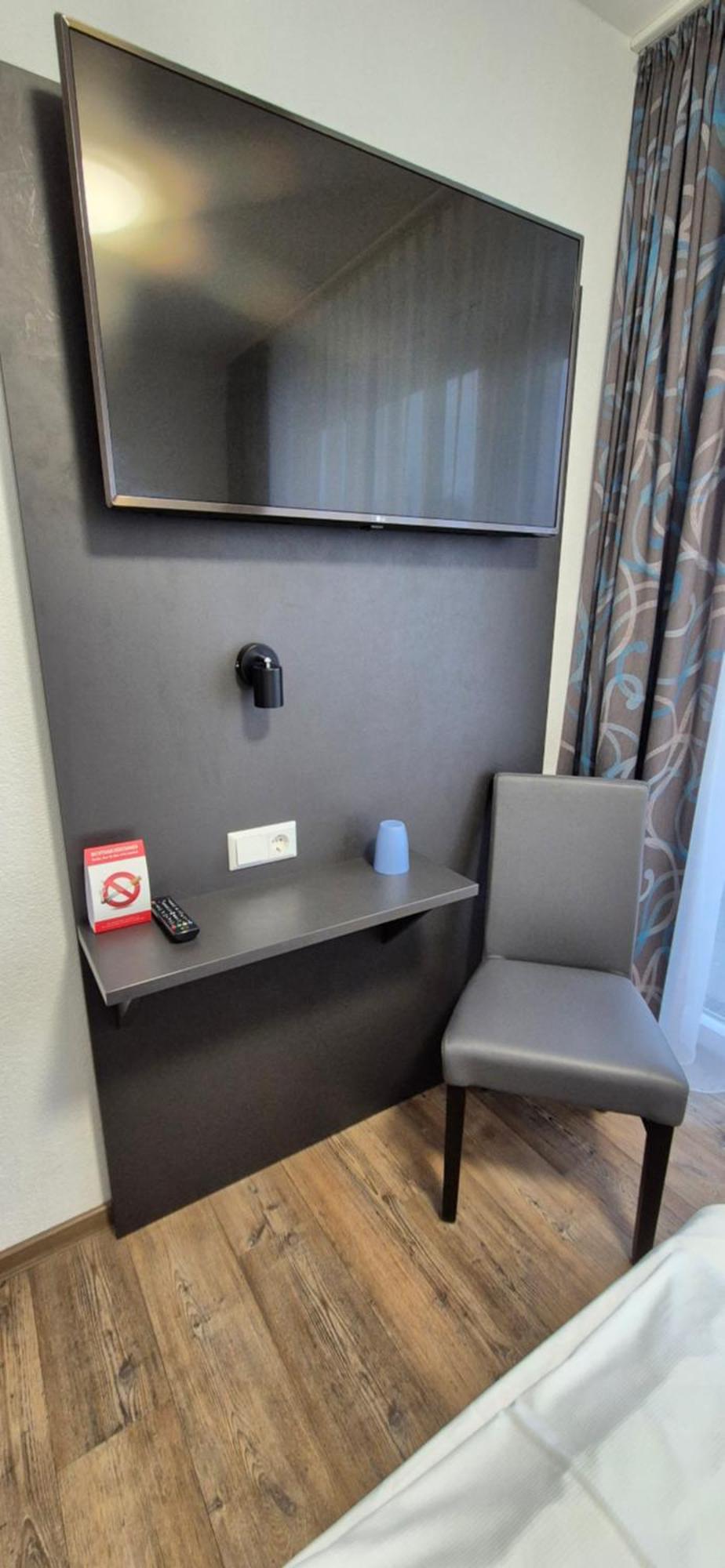 Melvi Hotel Goeppingen Luaran gambar