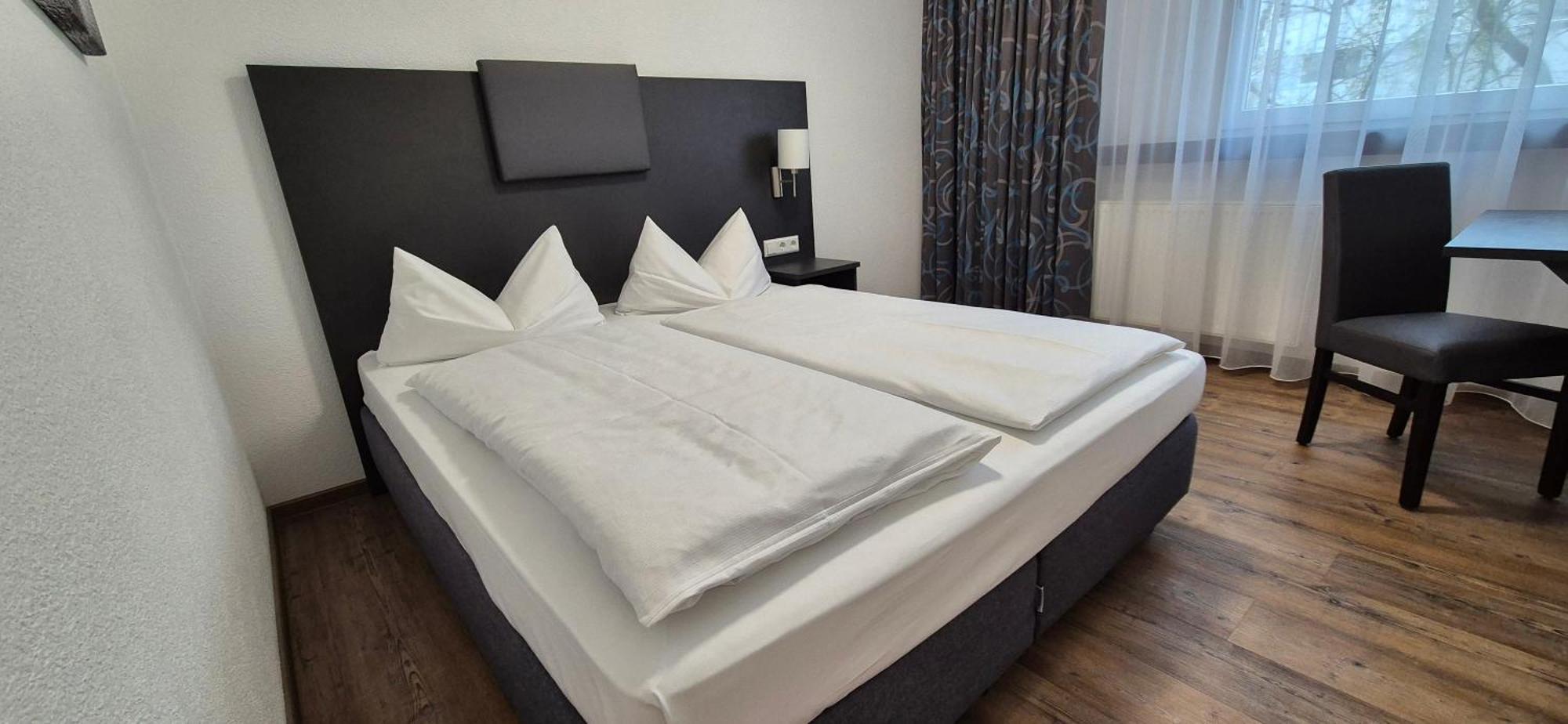 Melvi Hotel Goeppingen Luaran gambar
