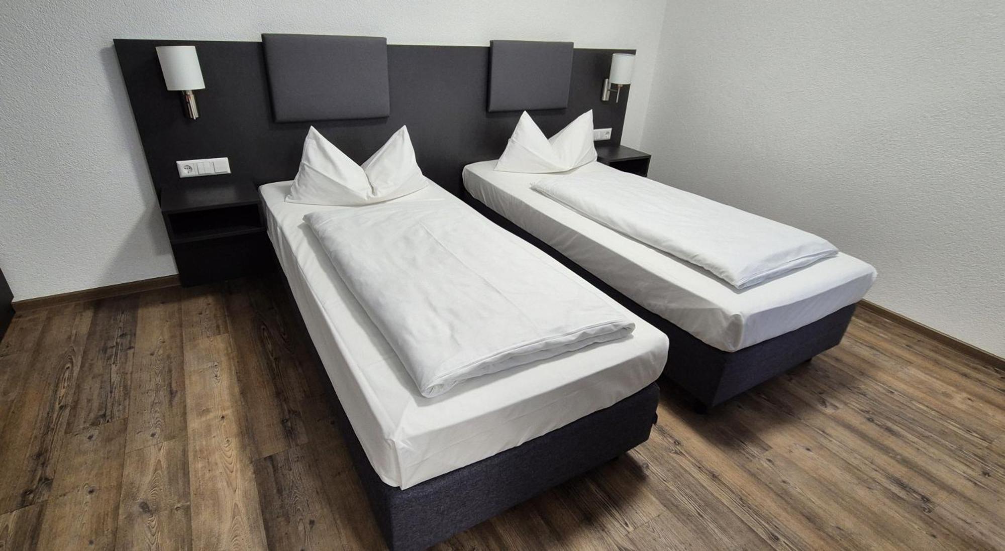 Melvi Hotel Goeppingen Luaran gambar