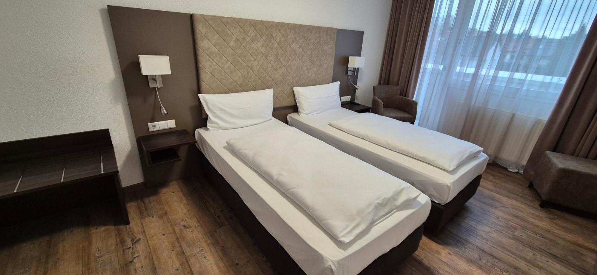 Melvi Hotel Goeppingen Luaran gambar