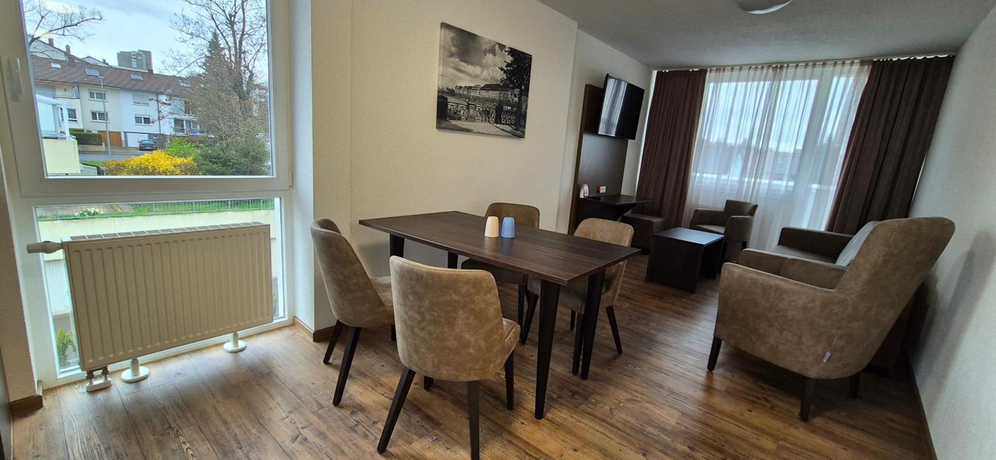 Melvi Hotel Goeppingen Luaran gambar